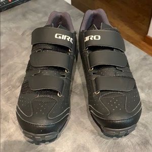 Giro cycling shoes. Black in color. Size 40 =8.5